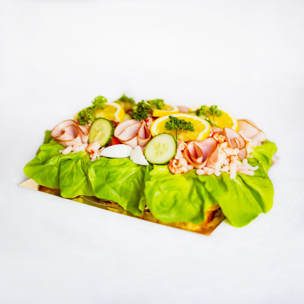 Smörgåstårta Lyx Räkor/Skinka/Kräftstjärtar 8–10 port